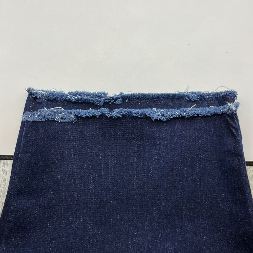 NYDJ Briella Short Size 6-SOLD - Picture 13 of 16